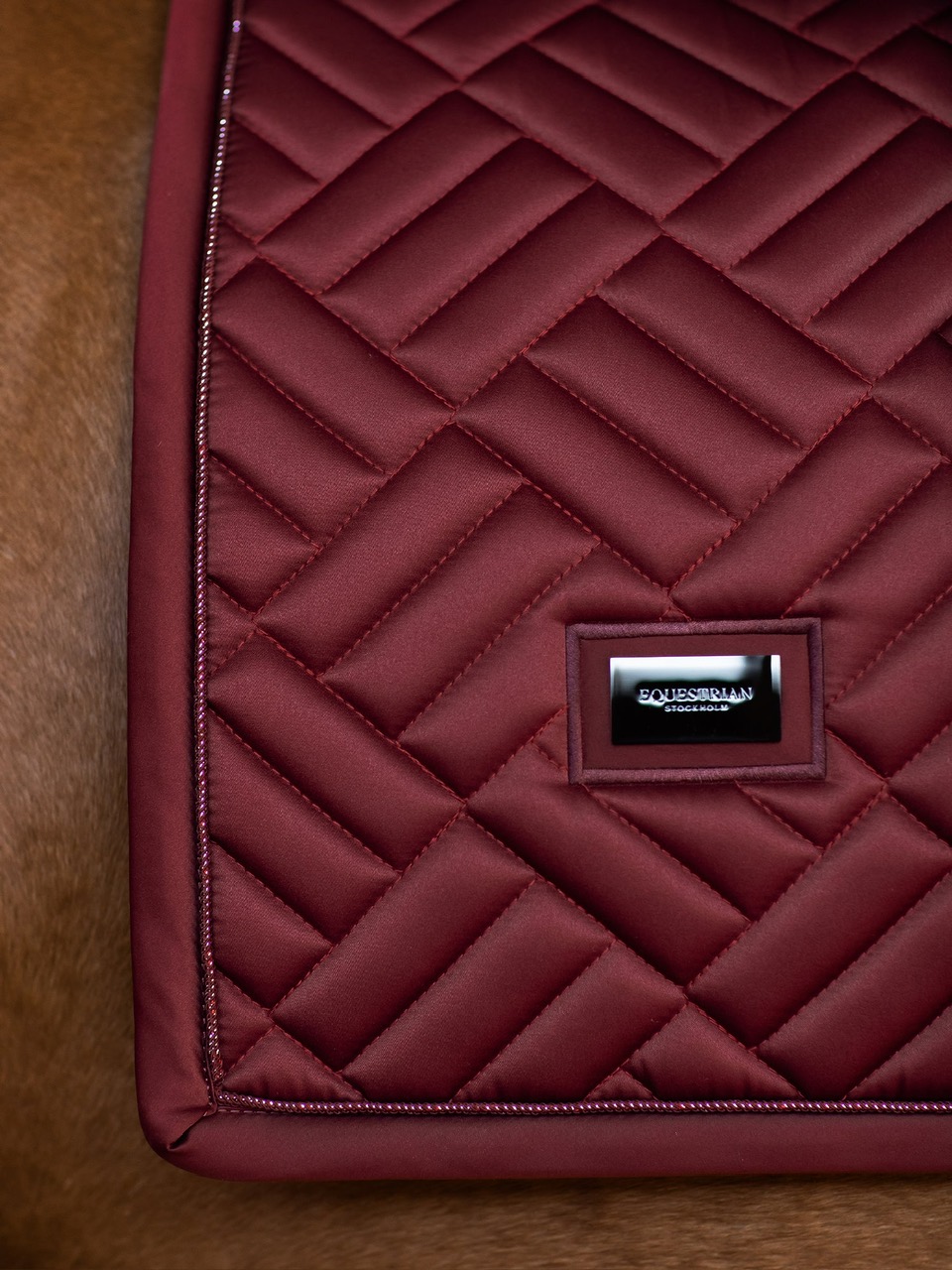 Equestrian Stockholm Dressage Saddle Pad Modern Bordeaux - Image 5