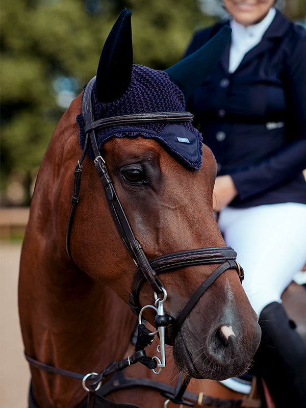 Equestrian Stockholm Soundless Bonnet Silver Navy - Image 2