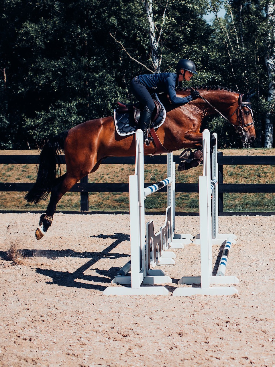 Equestrian Stockholm Jump Saddle Pad Midnight White Edge - Image 3