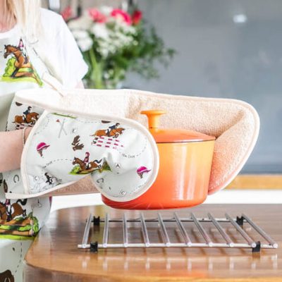 Emily Cole ‘Eventing’ Oven Glove