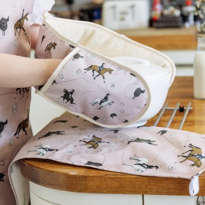 Emily Cole ‘Dressage’ Oven Glove