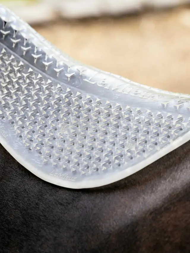 Gel-Tek Shaped Half Pad Clear - Image 2