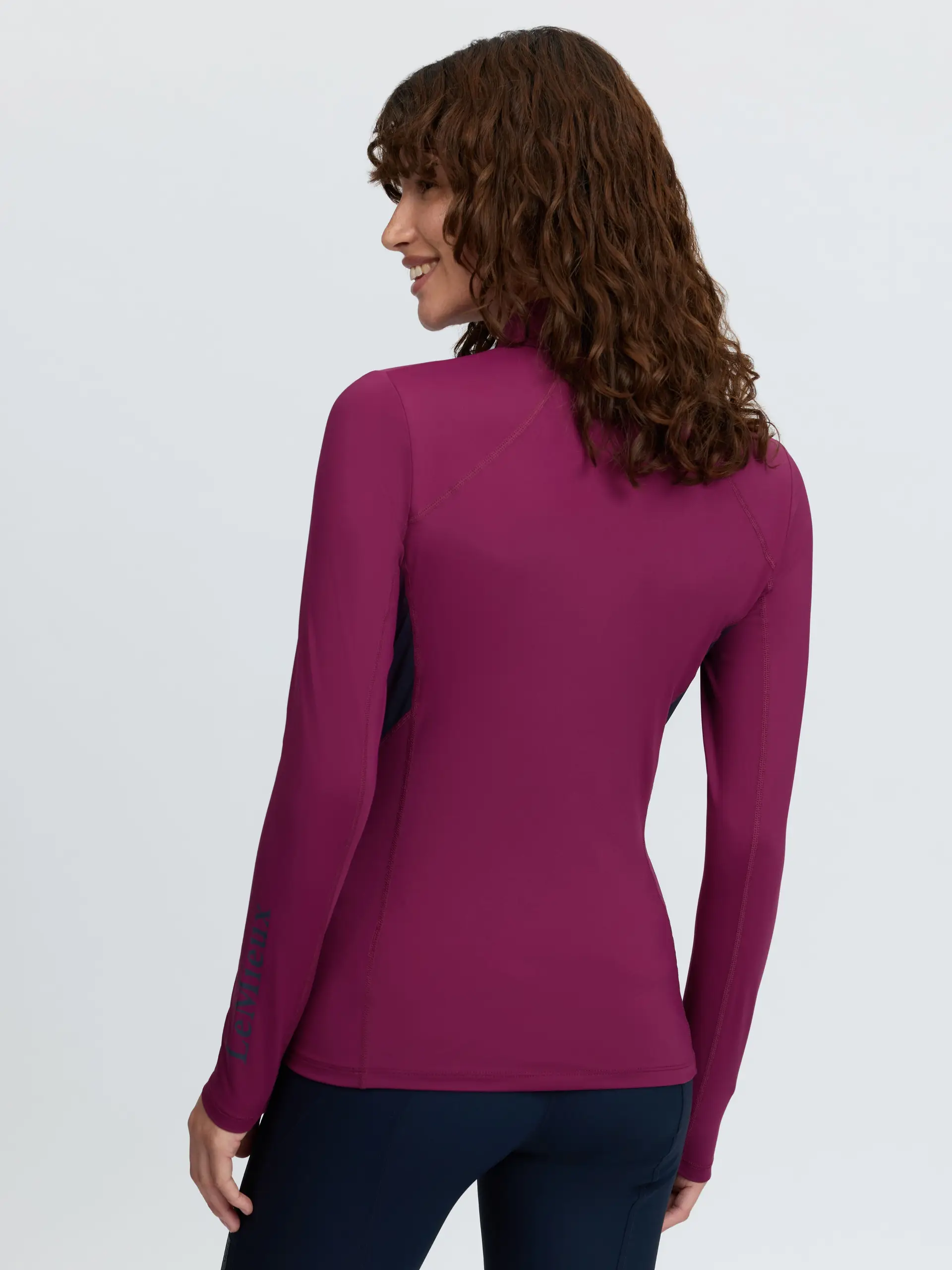 Classique Base Layer Blackberry - Image 4