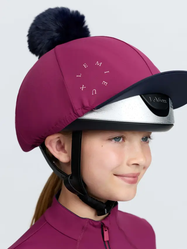 Classique Pom Hat Silk Blackberry